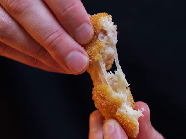 Hot Spots by RichesMonts 54090032849_128161e025_c.jpg